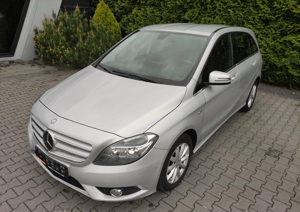 Mercedes-Benz Klasa B cena 32800 przebieg: 239000, rok produkcji 2011 z Tomaszów Lubelski małe 277